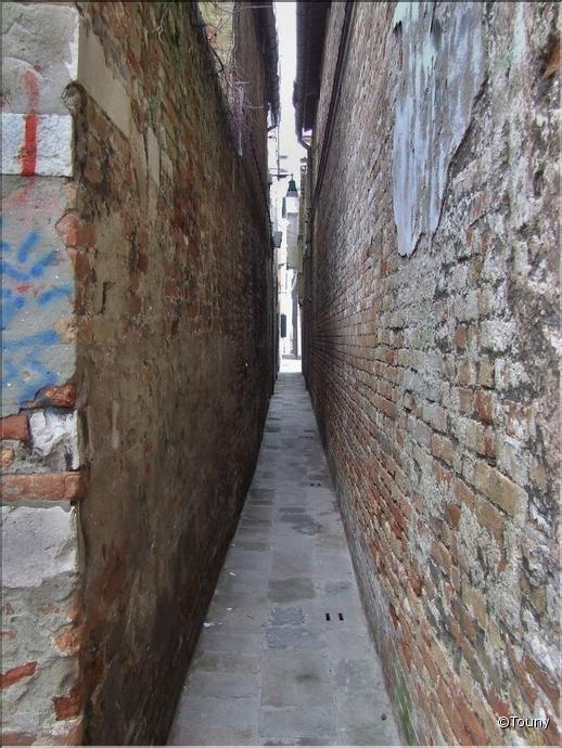 passage étroit à Dorsoduro
