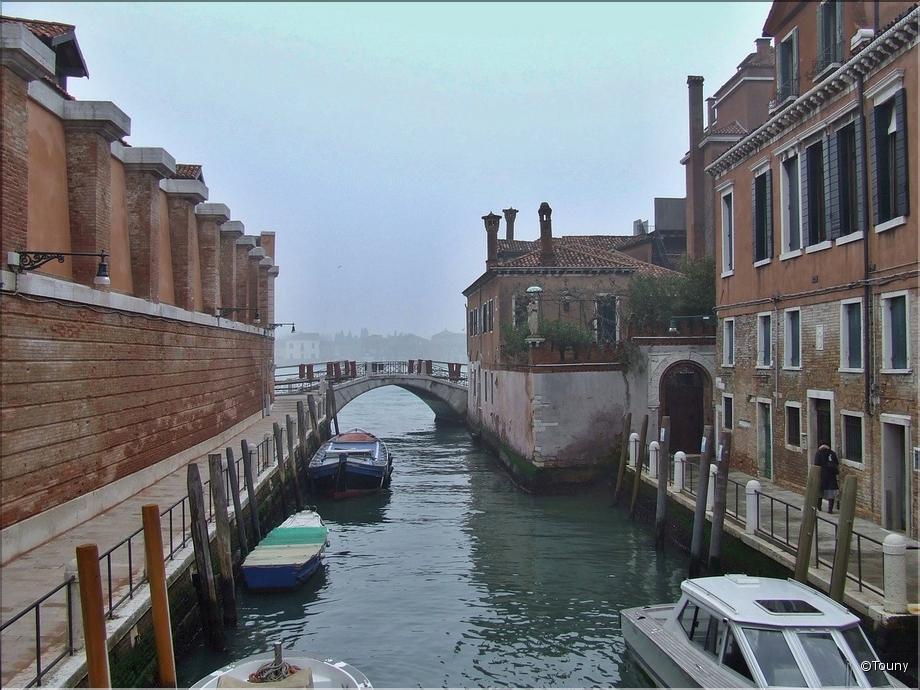 à Dorsoduro
