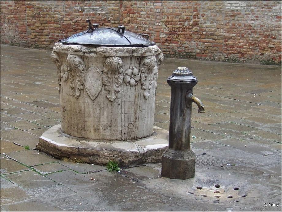 puits à santa Croce - campiello delle strope