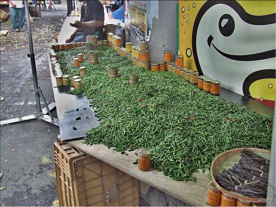 marché de St Paul - piments verts