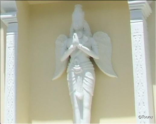 statue tamoul