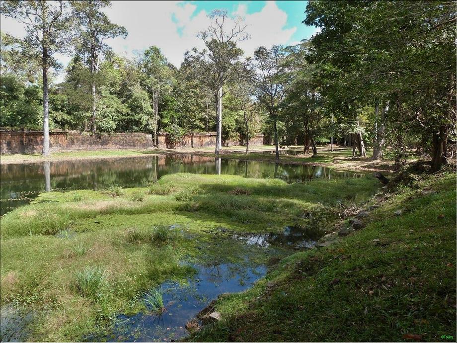 Angkor Thom - Sras Srei - bassin des ablutions royales