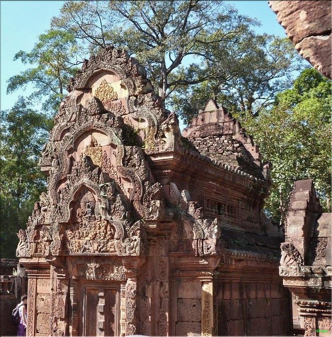 Banteay Srei 'citadelle des femmes'