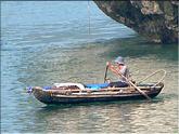 baie de Ha long - pêcheur