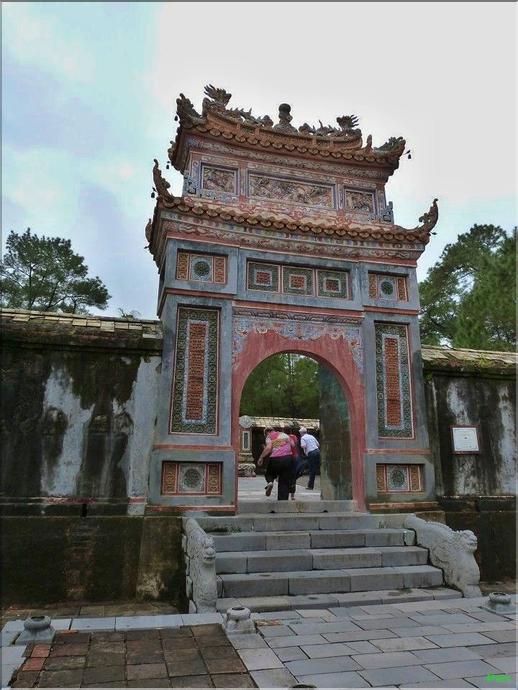 Hué - tombeau de tu duc