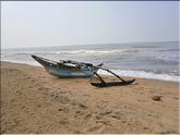 Kalutara - The sand - pirogue